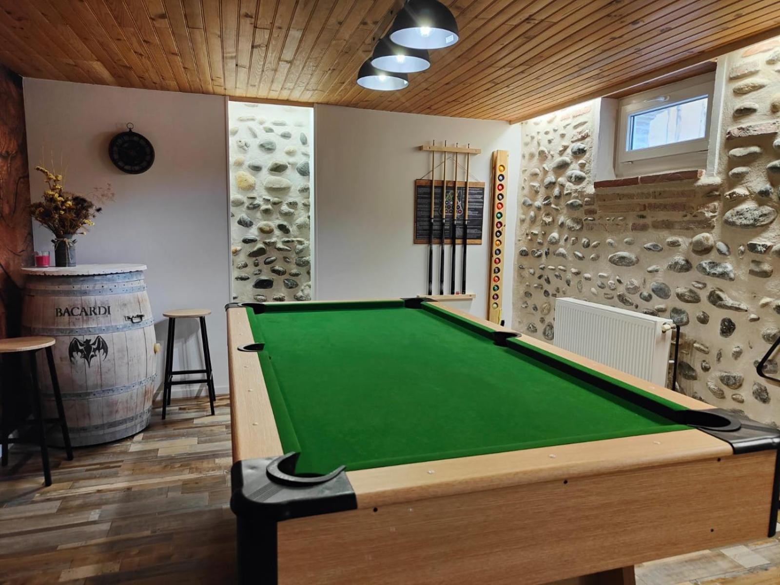 Villa Garona Avec Billard Proche Pyrenees Cazeres Εξωτερικό φωτογραφία