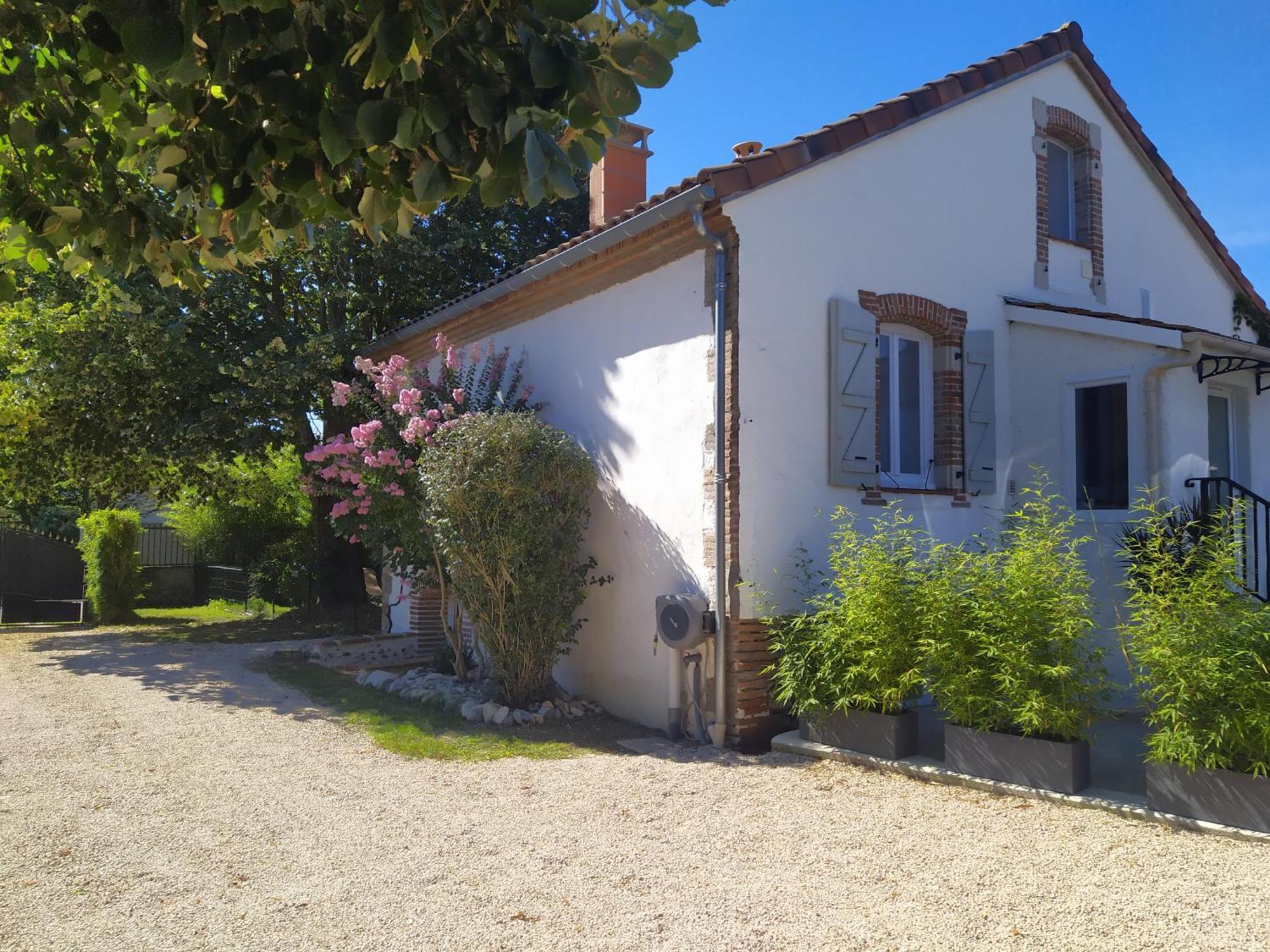 Villa Garona Avec Billard Proche Pyrenees Cazeres Εξωτερικό φωτογραφία